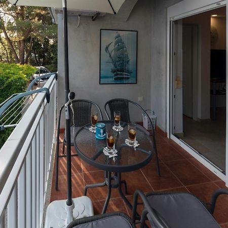 Apartment Anamaria With Seaview Petrcane Luaran gambar