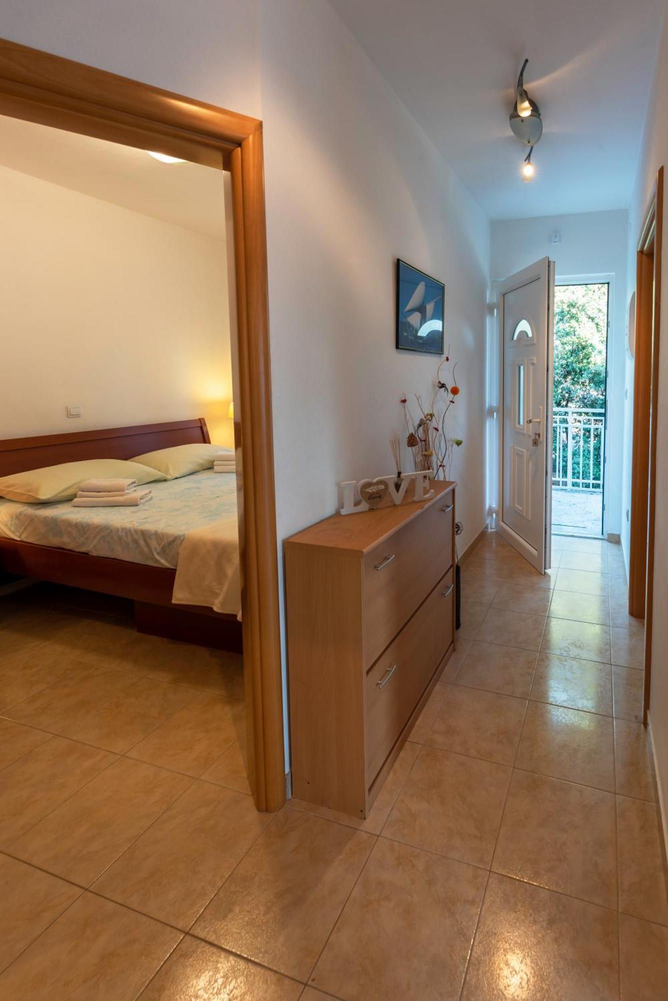 Apartment Anamaria With Seaview Petrcane Luaran gambar