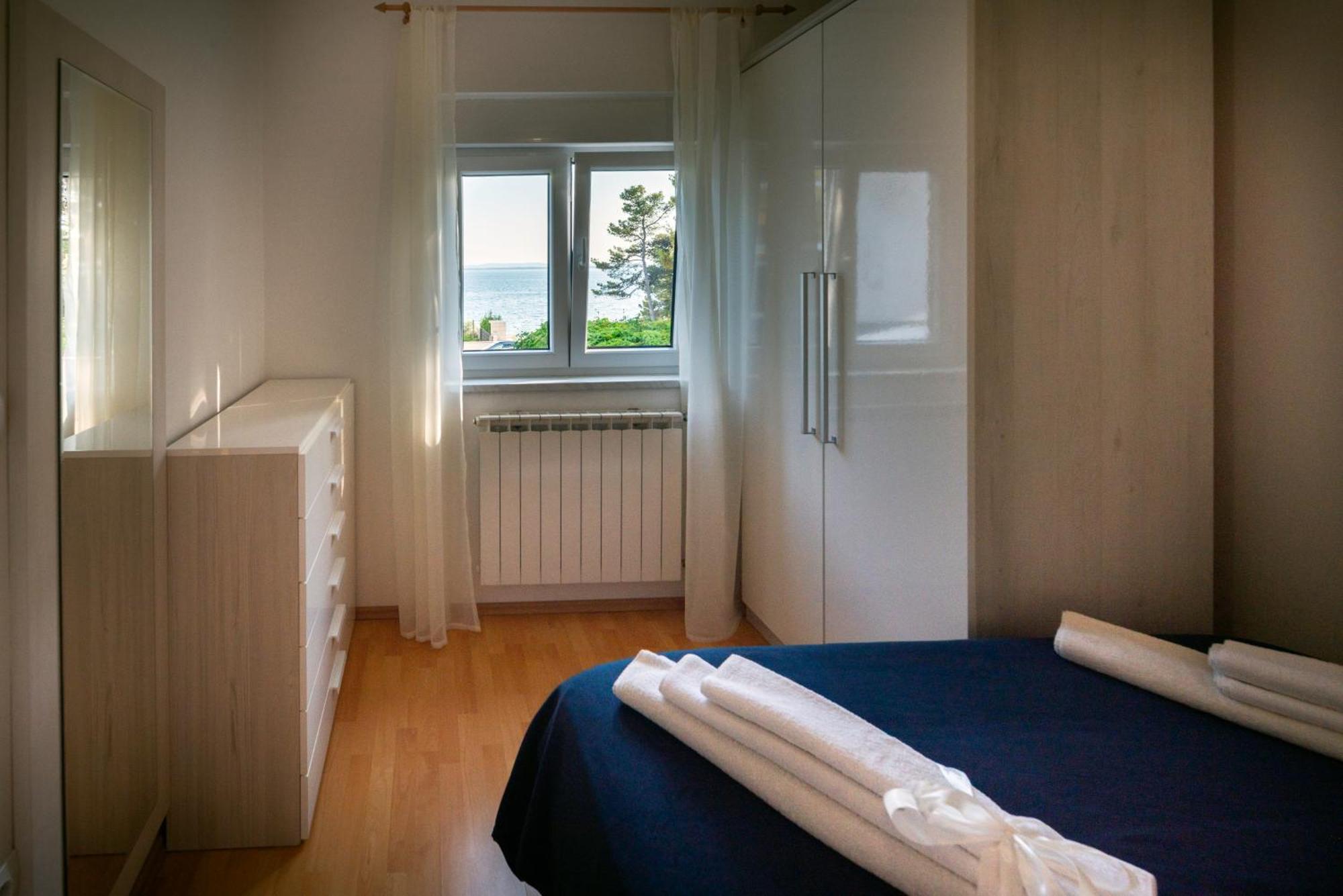Apartment Anamaria With Seaview Petrcane Luaran gambar